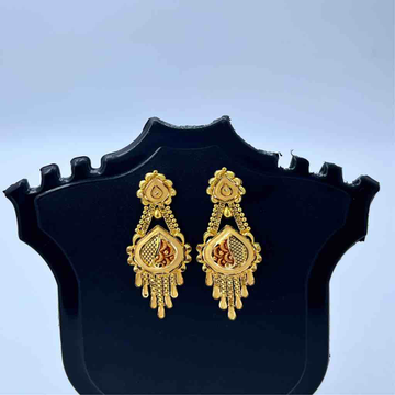 916 Gold Fancy Kalkati Set Butti