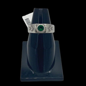 925 sterling ring in one Green diamond