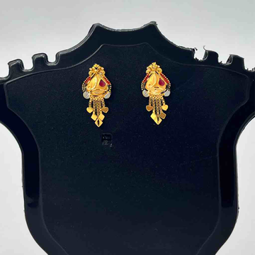 916 gold fancy new design light weight earrings