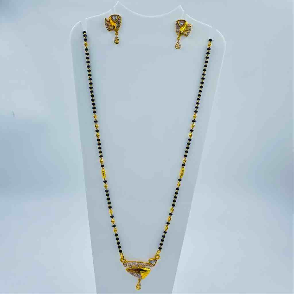 916 Gold  Single Line Fancy Mangalsutra With Fancy Diamond Earrings