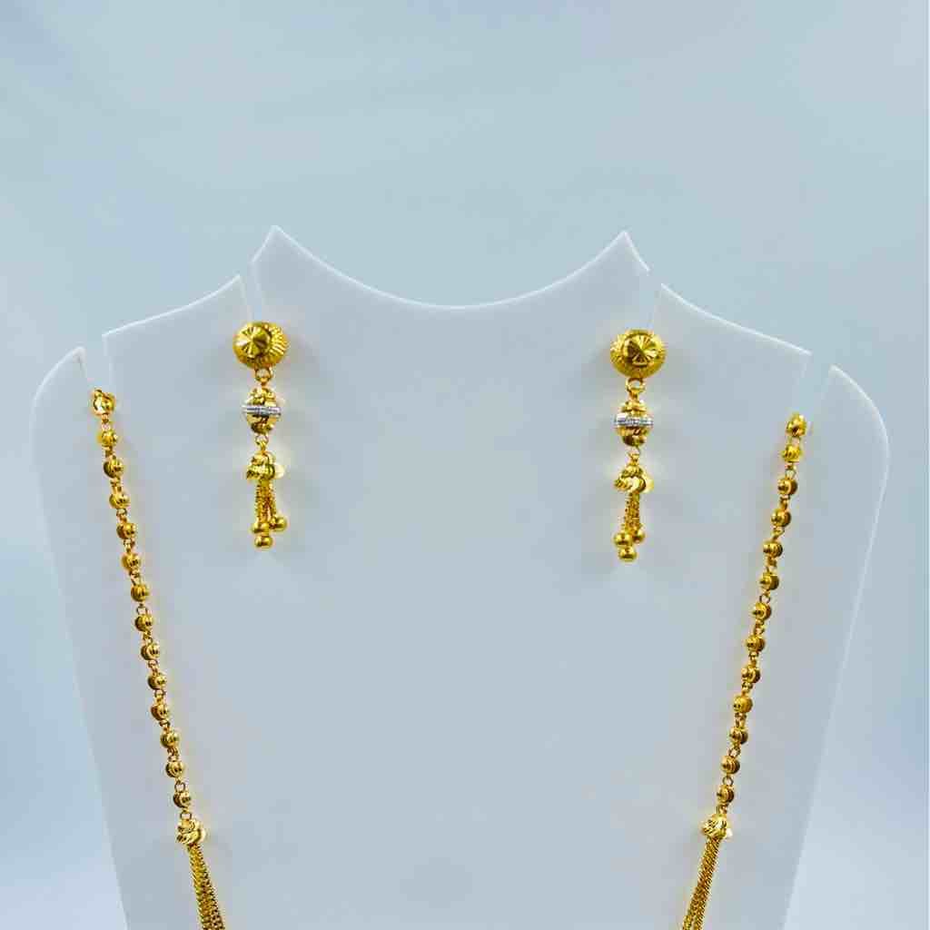 916 gold necklace with earrings classic design