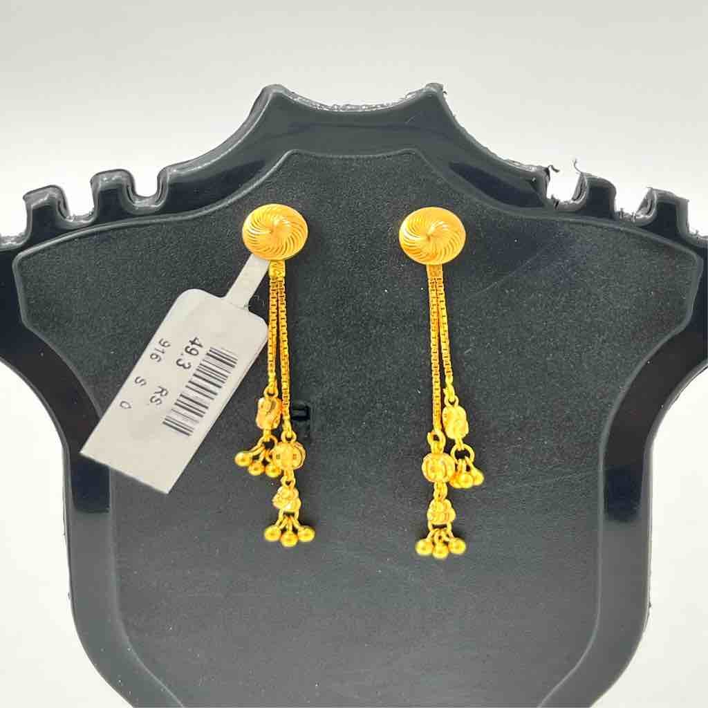 Buy online Gold Brass Studs Earring from fashion jewellery for Women by  Arch Fashion for ₹189 at 88% off | 2024 Limeroad.com